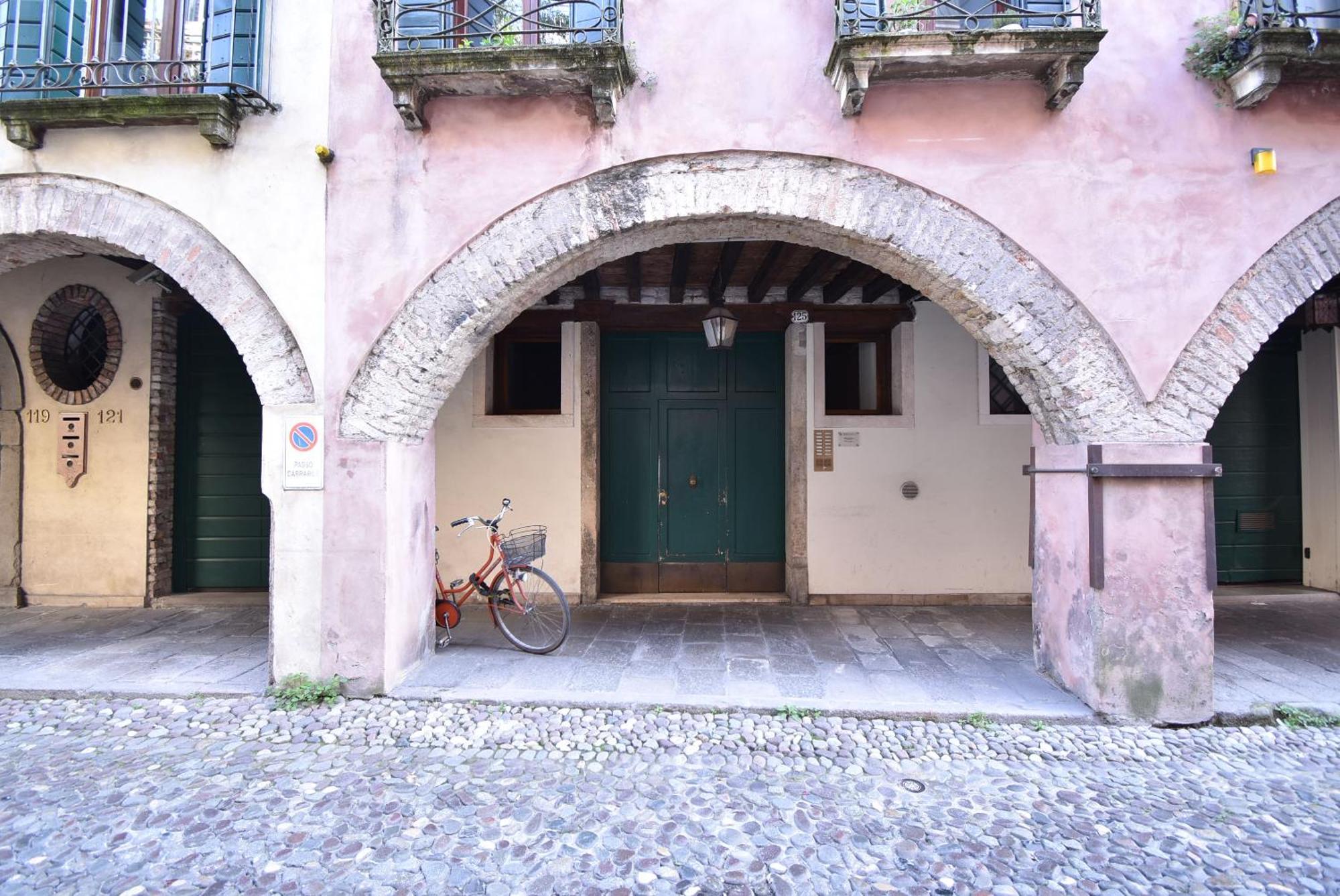 Welc-Om Savonarola Open Space Padova Eksteriør billede